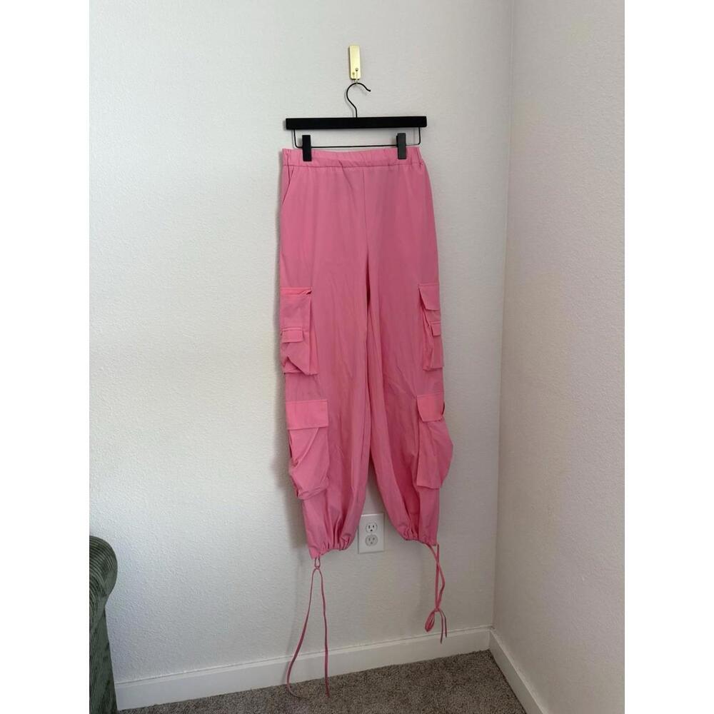 Goldhinge Women’s Barbie Pink Utility Cargo Nylon Stretch‎ Adjustable Pants Sz S - Picture 3 of 8